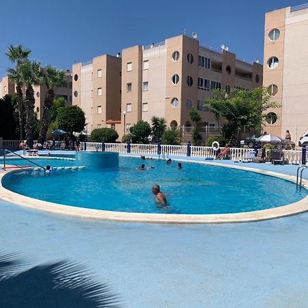 Tres Beau T4 Torrevieja Renove Et Moderne Appartement Buitenkant foto